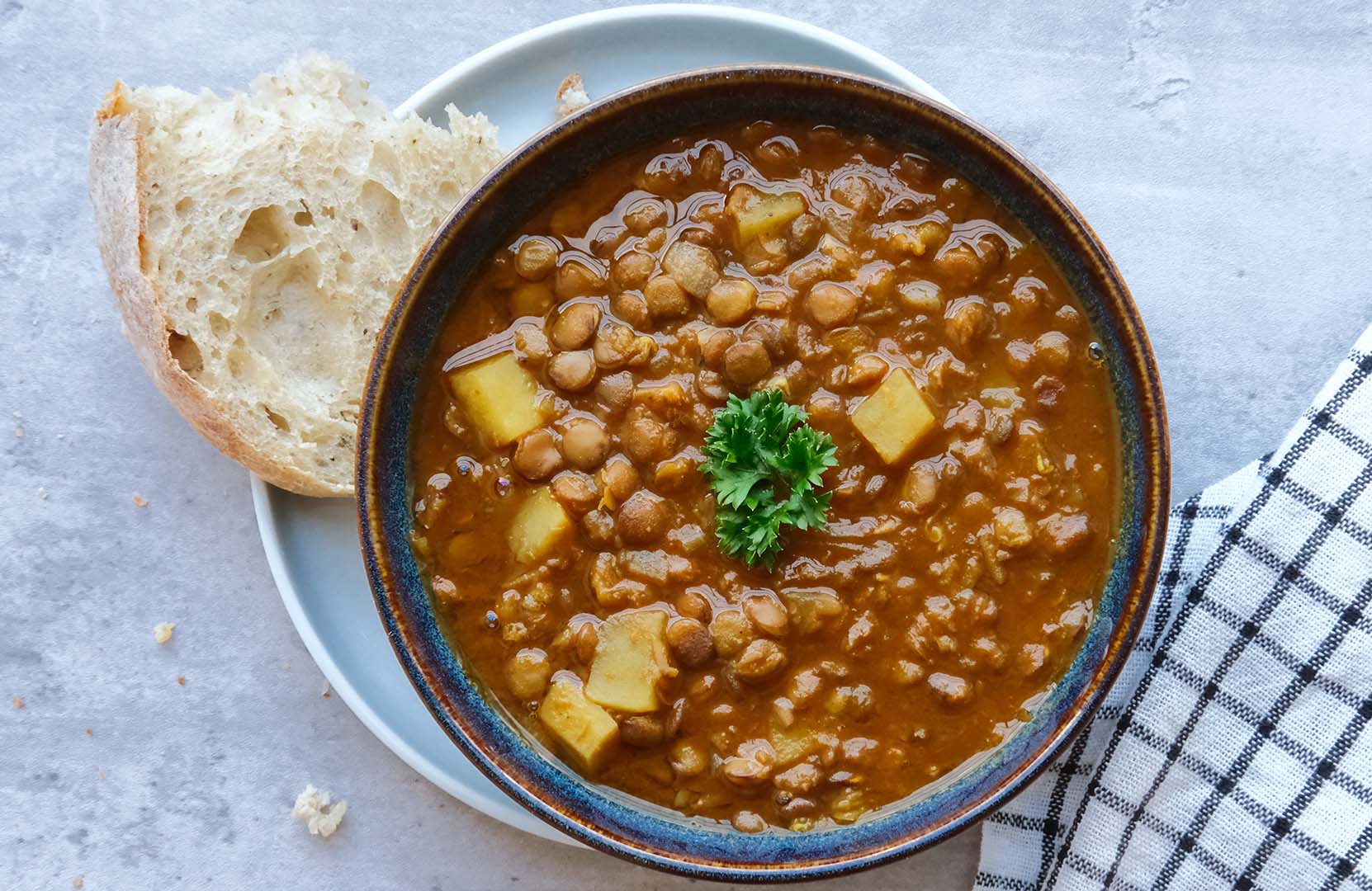 Persian Lentil Soup with bread