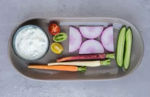 Garlicky yogurt and cucumber sauce