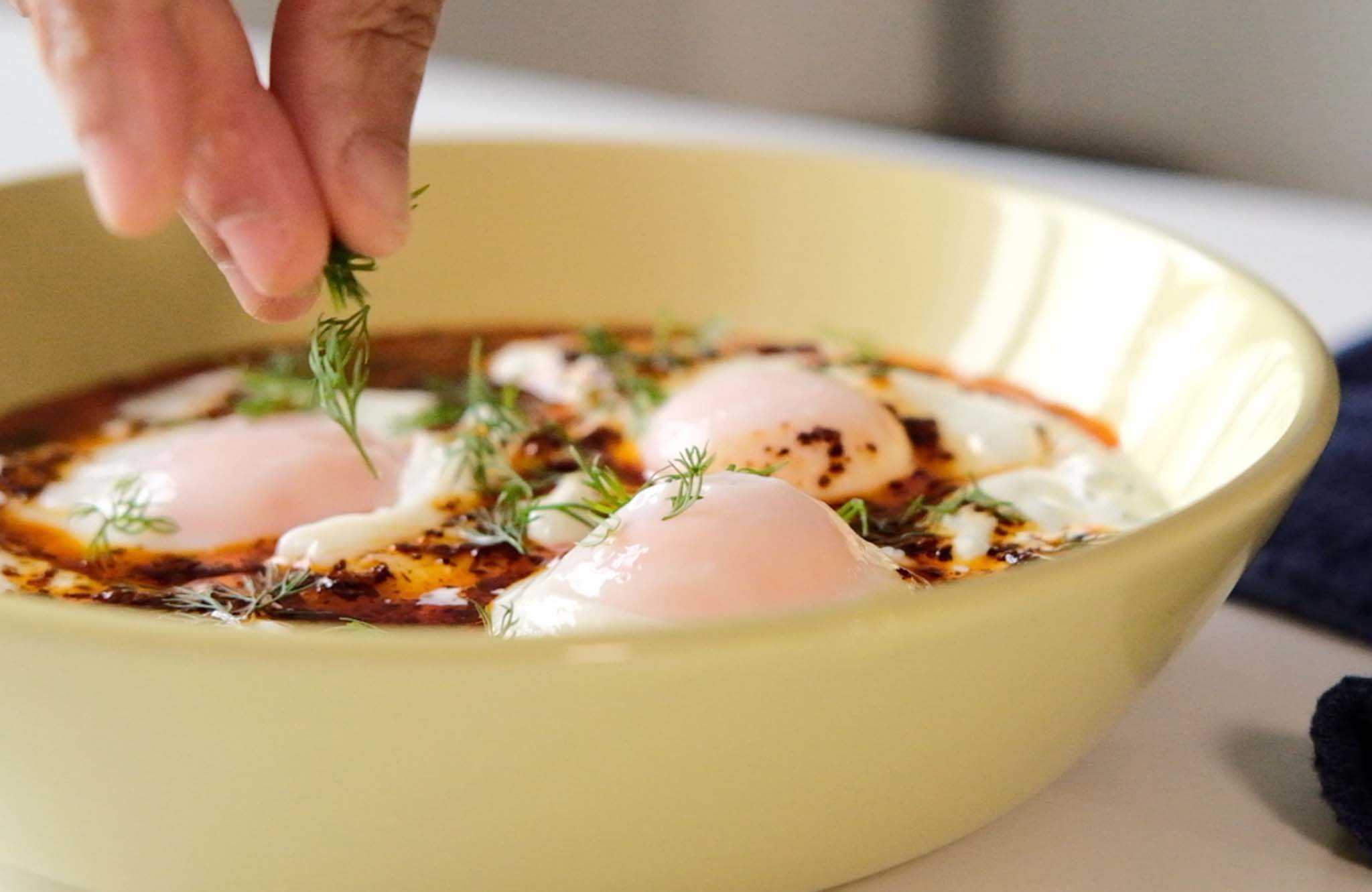  Turkish eggs garnish with dills