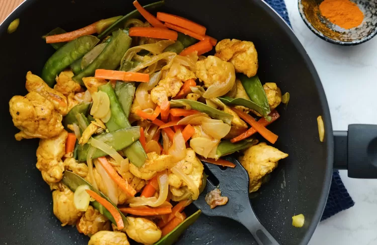 Step 5 on how to make turmeric and black pepper chicken: Turn off the heat and serve them warm