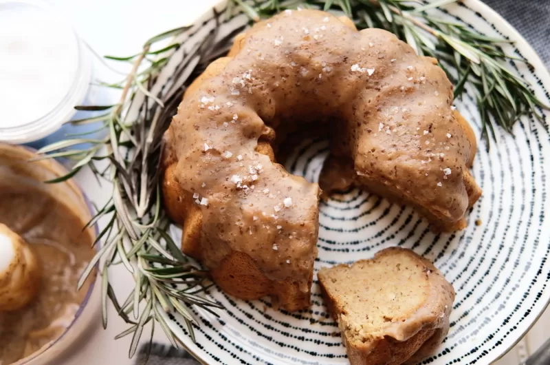 Guilt-free Gingerbread Bundt Cake that is actually delicious