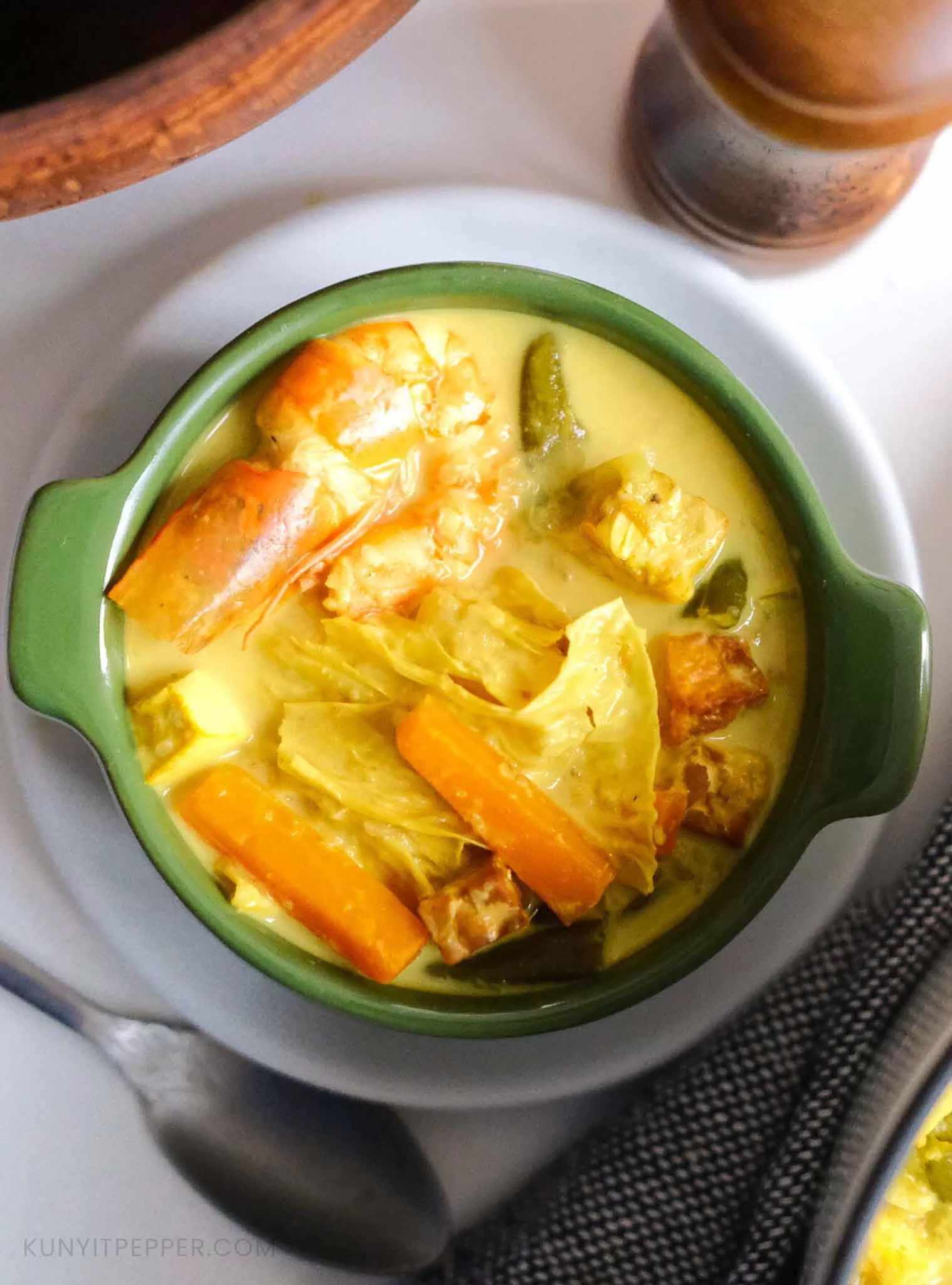 Indonesian Turmeric Curry