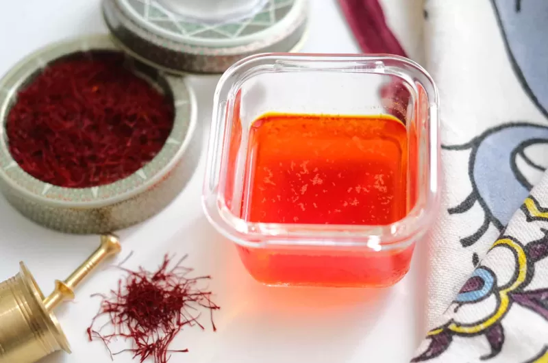 How to bloom saffron efficiently - from Persian Maman's kitchen