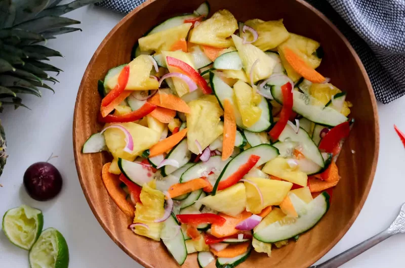 Simple zesty pineapple salad - High in Vitamin C