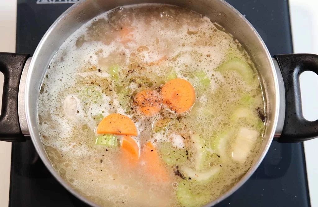 Step6_Adding all ingredients to the broth