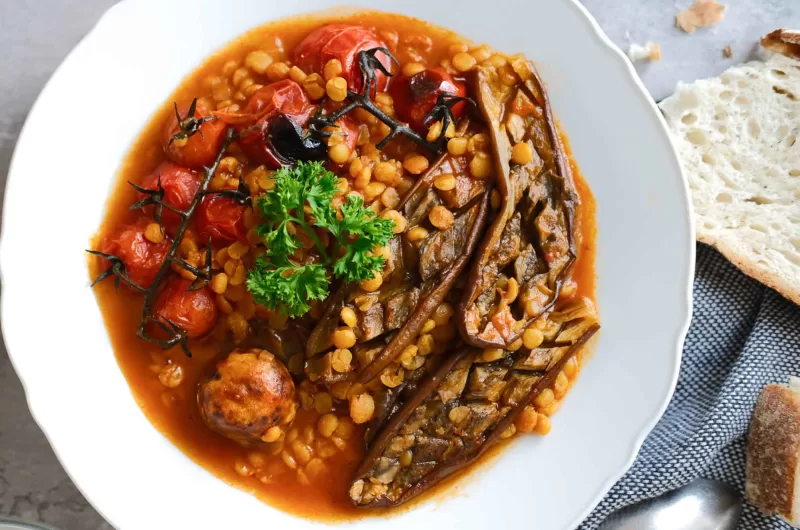 Yellow split peas stew with eggplants and tomatoes