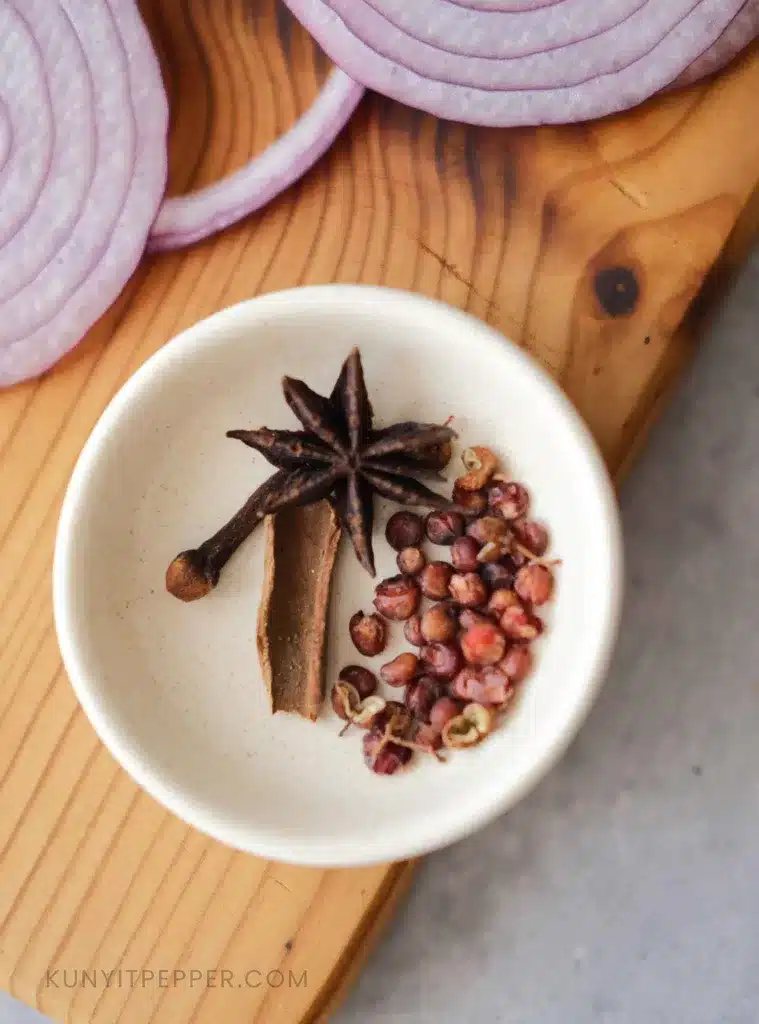 Pickling spices for Asian pickled red onion