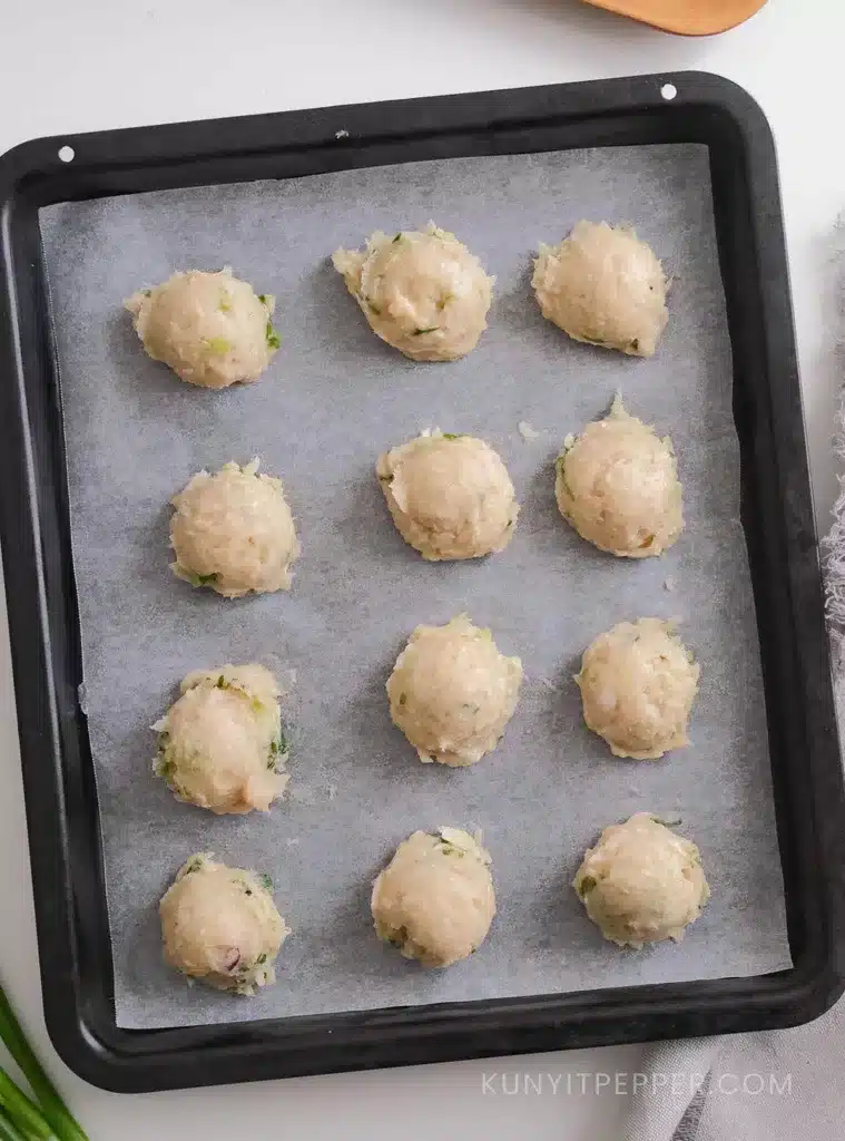 Asian chicken meatballs with ginger