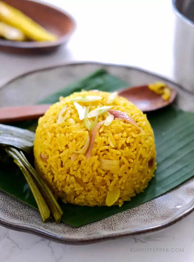 Aromatic Indonesia Turmeric Rice in a plate