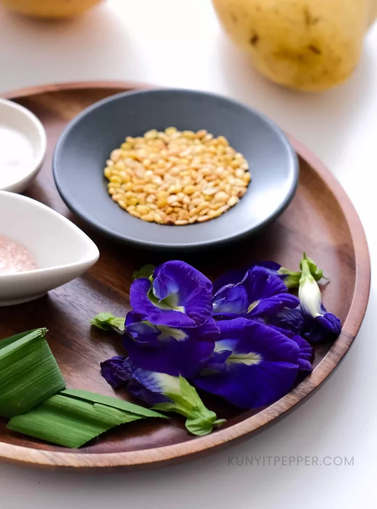 Butterfly Pea Flower in a wooden bowl