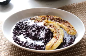 Black Rice Pudding in a bowl_Bubur Pulut Hitam